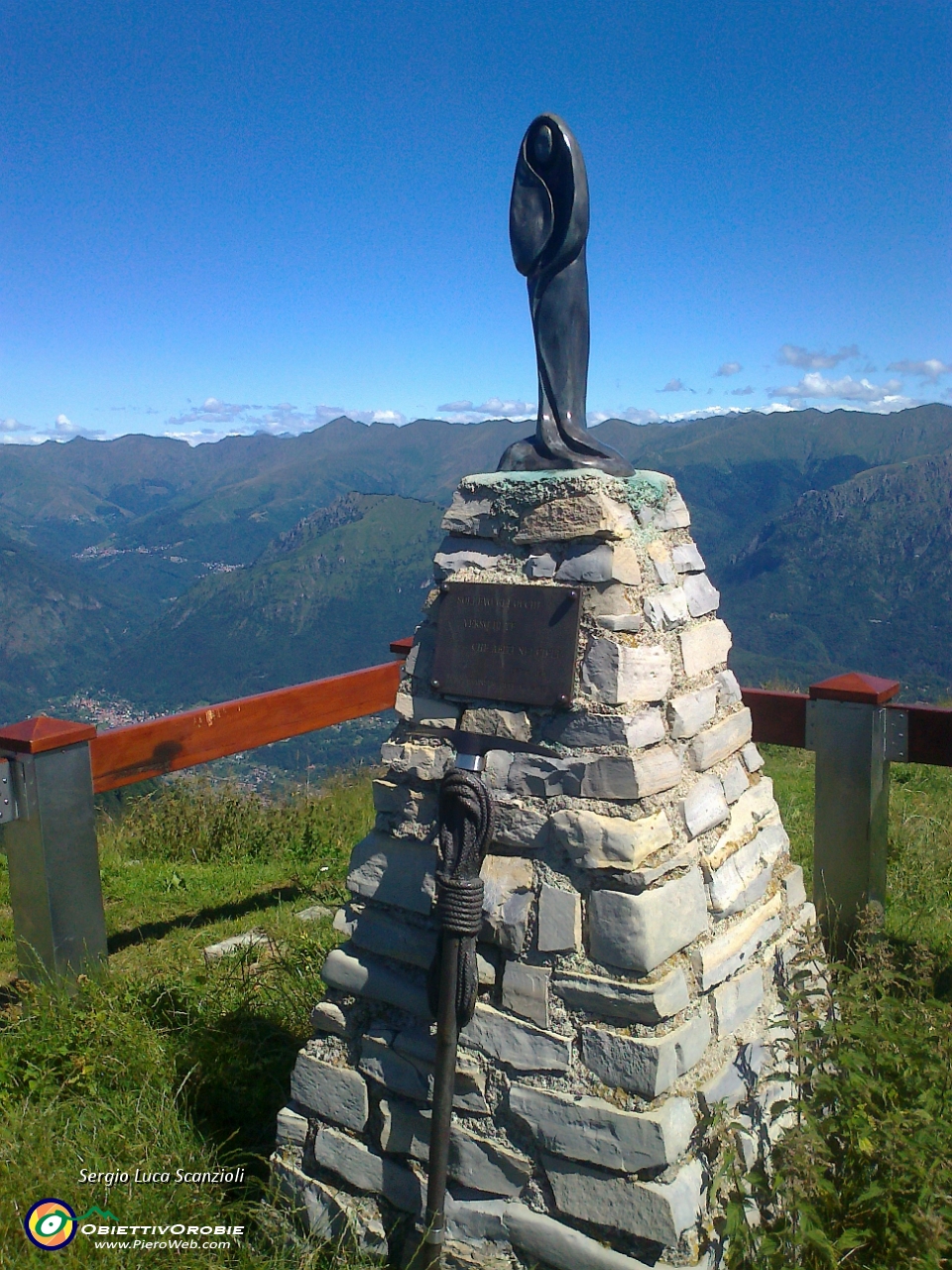 27 Monte Tremezzo - Madonnina di Vetta.jpg